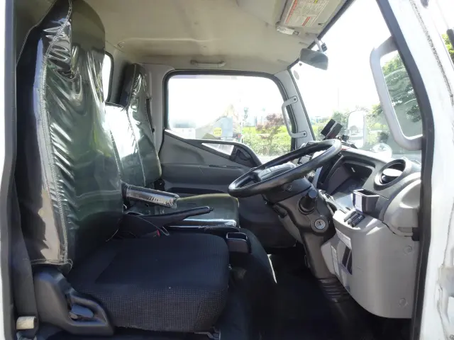 三菱 キャンター TPG-FEA50(2WD)の写真20