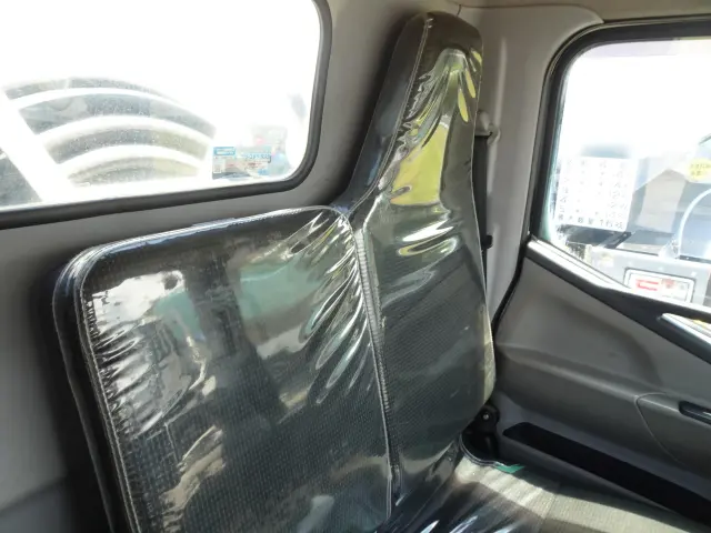 三菱 キャンター TPG-FEA50(2WD)の写真21