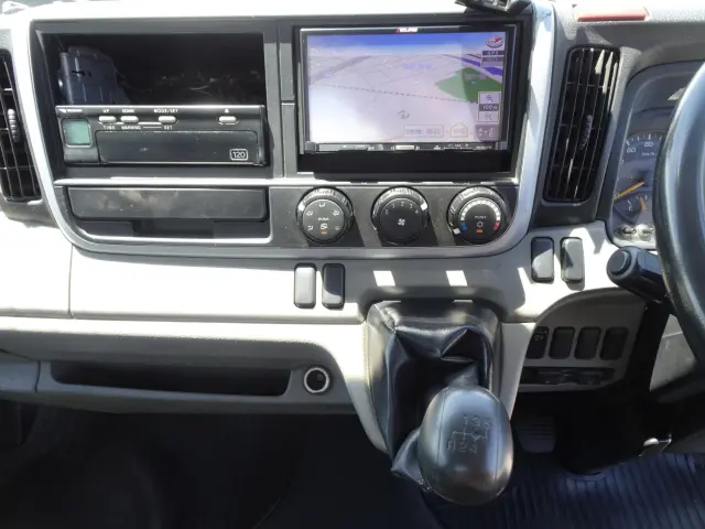 三菱 キャンター TPG-FEA50(2WD)の写真24
