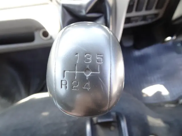 三菱 キャンター TPG-FEA50(2WD)の写真25