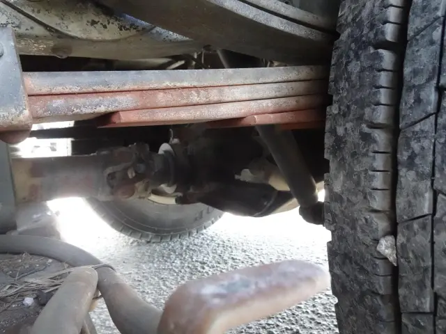 いすゞ エルフ PB-NKR81N(2WD)の写真18