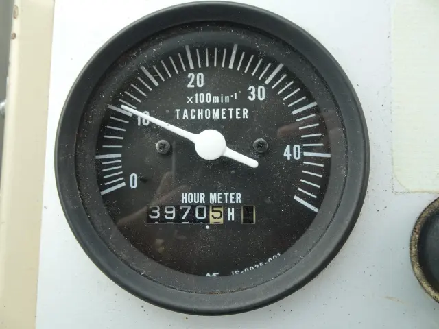 いすゞ エルフ PB-NKR81N(2WD)の写真26