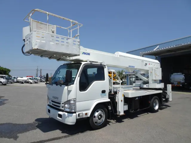 いすゞ エルフ TKG-NKR85YN(2WD)の写真1