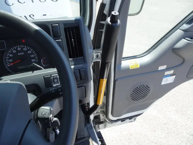 いすゞ エルフ TKG-NKR85YN(2WD)の写真24