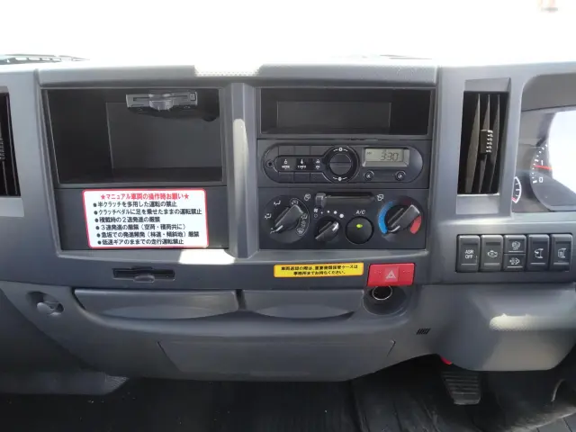 いすゞ エルフ TKG-NKR85YN(2WD)の写真25