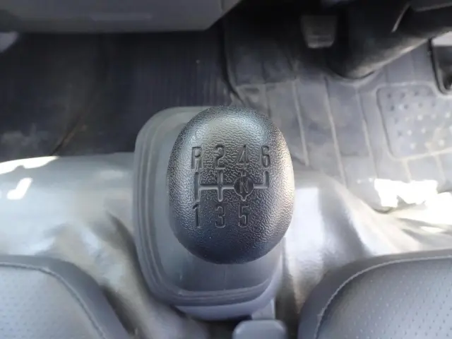 いすゞ エルフ TKG-NKR85YN(2WD)の写真26