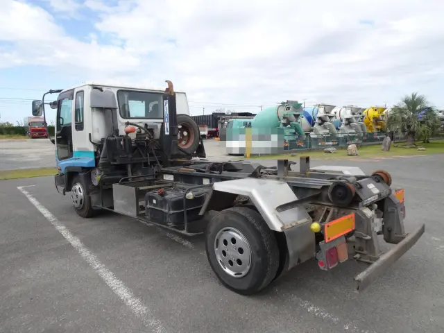 いすゞ フォワード KK-FRR35G4(2WD)の写真2