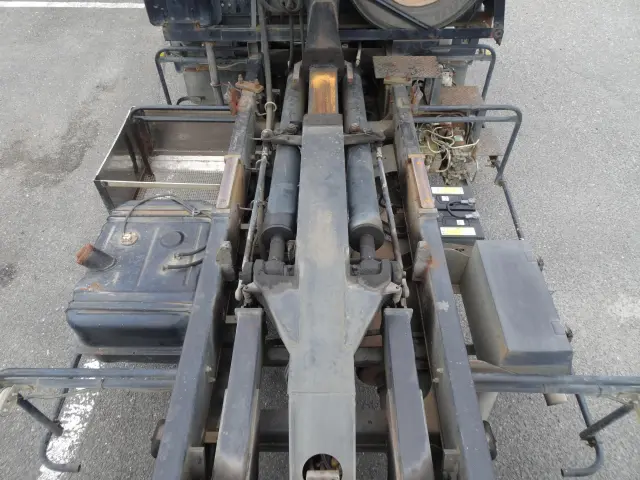 いすゞ フォワード KK-FRR35G4(2WD)の写真7