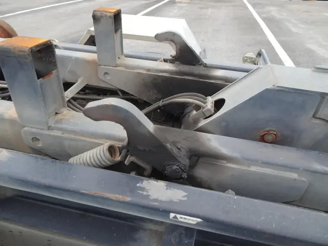 いすゞ フォワード KK-FRR35G4(2WD)の写真9