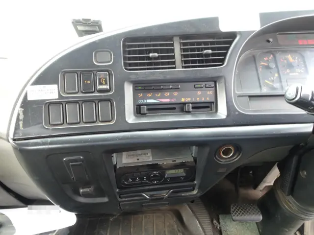 いすゞ フォワード KK-FRR35G4(2WD)の写真23