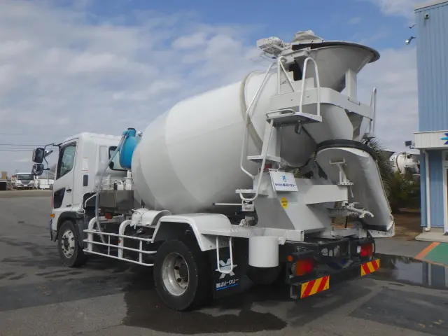 日野 レンジャー LKG-FJ7JDAA(2WD)の写真2