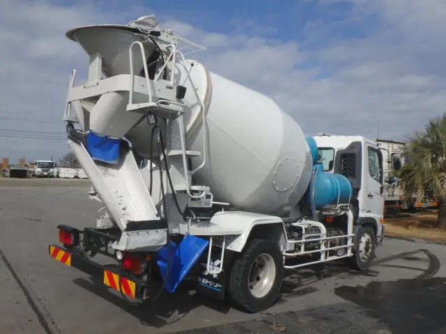 日野 レンジャー LKG-FJ7JDAA(2WD)の写真4