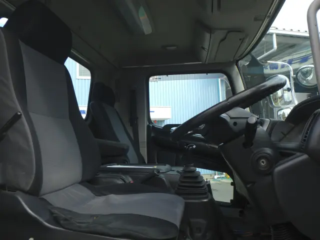 日野 レンジャー LKG-FJ7JDAA(2WD)の写真19