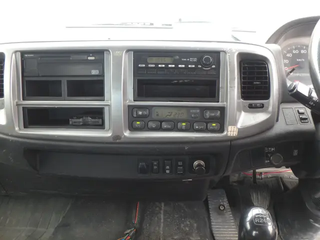 日野 レンジャー LKG-FJ7JDAA(2WD)の写真21