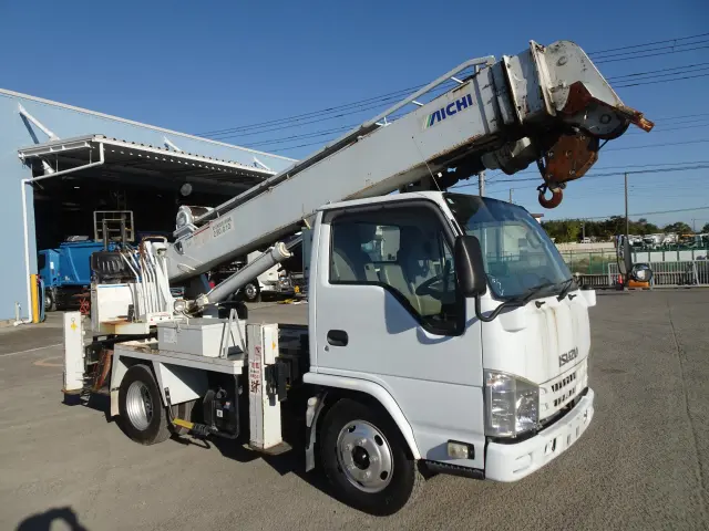 いすゞ エルフ TPG-NKR85N(2WD)の写真3