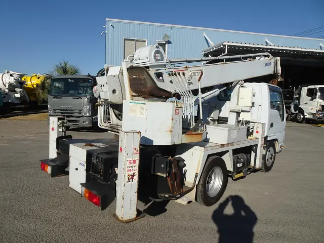 いすゞ エルフ TPG-NKR85N(2WD)の写真4