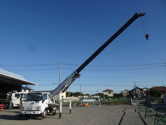 いすゞ エルフ TPG-NKR85N(2WD)の写真5