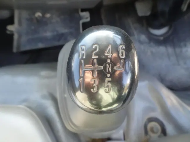 いすゞ エルフ TPG-NKR85N(2WD)の写真24