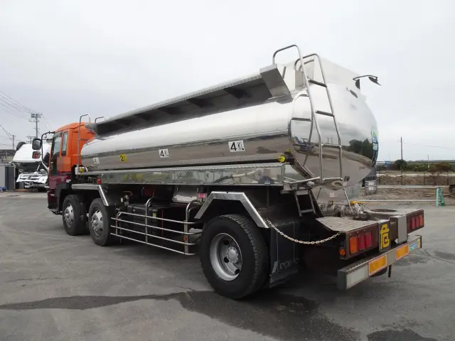 いすゞ ギガ PDG-CYG77P8(その他)の写真2