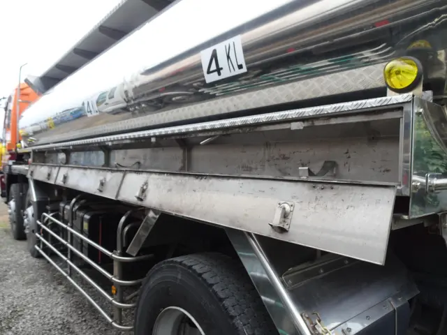 いすゞ ギガ PDG-CYG77P8(その他)の写真13