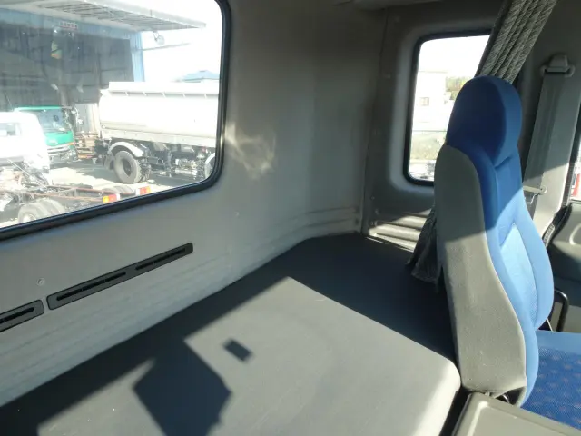 いすゞ ギガ QKG-CYG77AM(その他)の写真18