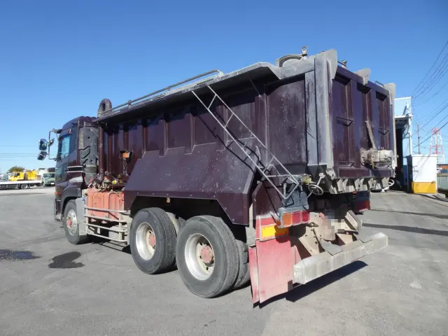 ＵＤ クオン ADG-CW2XL(6x4)の写真2