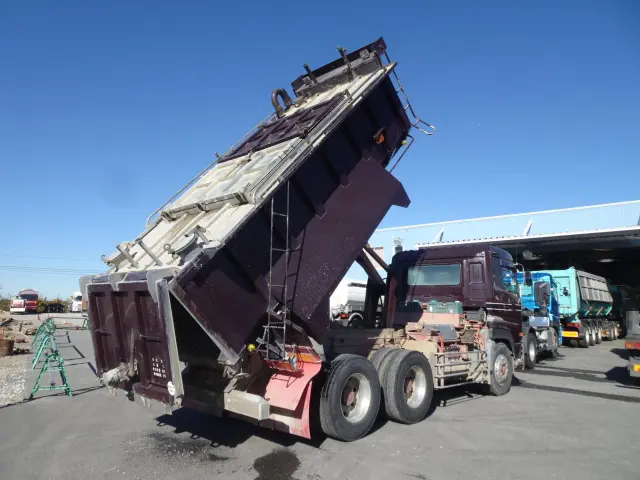 ＵＤ クオン ADG-CW2XL(6x4)の写真5