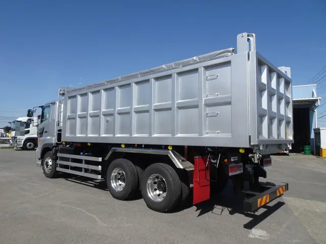 日野 プロフィア 2DG-FS1AJE(6x4)の写真2