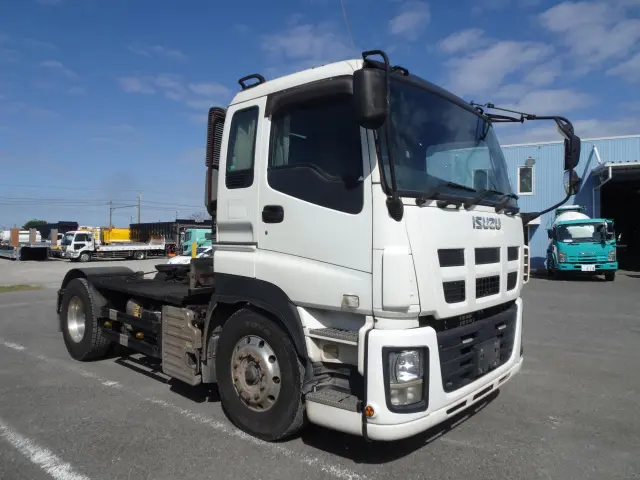 いすゞ ギガ LKG-EXD52AE(2WD)の写真3