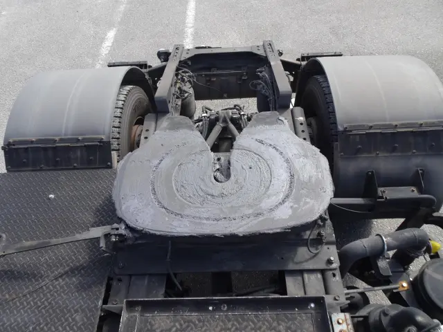 いすゞ ギガ LKG-EXD52AE(2WD)の写真7