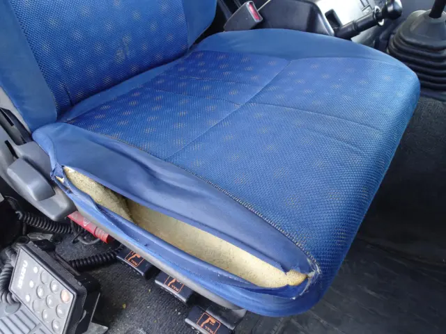 いすゞ ギガ LKG-EXD52AE(2WD)の写真21