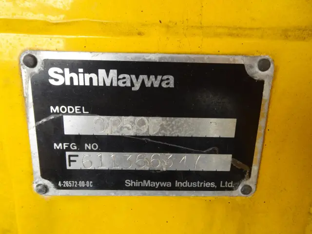 いすゞ ギガ PJ-CYZ51P6(6x4)の写真5