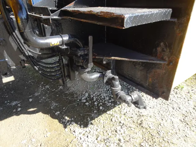 いすゞ ギガ PJ-CYZ51P6(6x4)の写真6