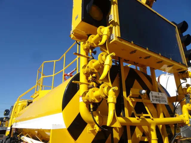 いすゞ ギガ PJ-CYZ51P6(6x4)の写真7