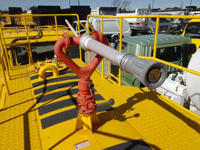 いすゞ ギガ PJ-CYZ51P6(6x4)の写真17