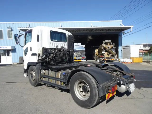 いすゞ ギガ QKG-EXD52BD(2WD)の写真2