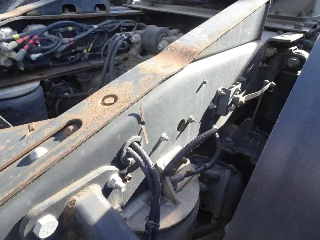 いすゞ ギガ QKG-EXD52BD(2WD)の写真13