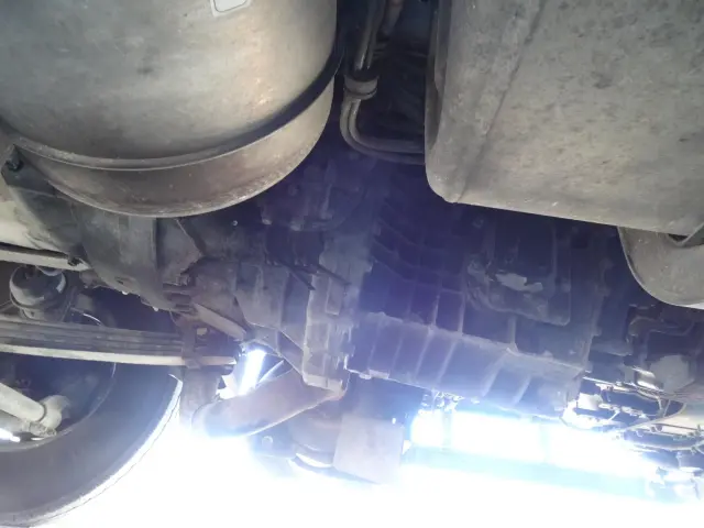 いすゞ ギガ QKG-EXD52BD(2WD)の写真15