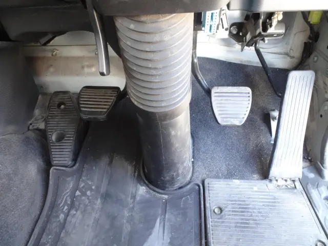 いすゞ ギガ QKG-EXD52BD(2WD)の写真23