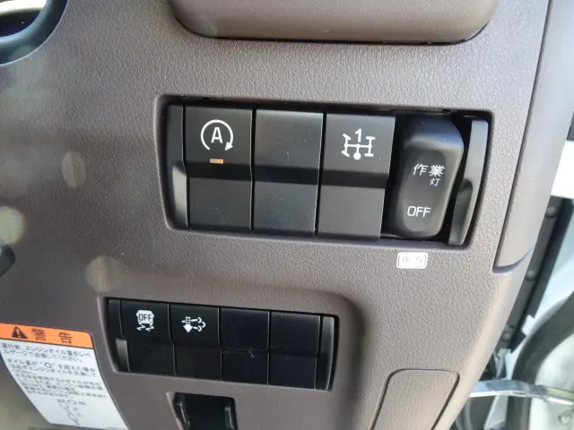 三菱 キャンター 2RG-FEAV0(2WD)の写真23