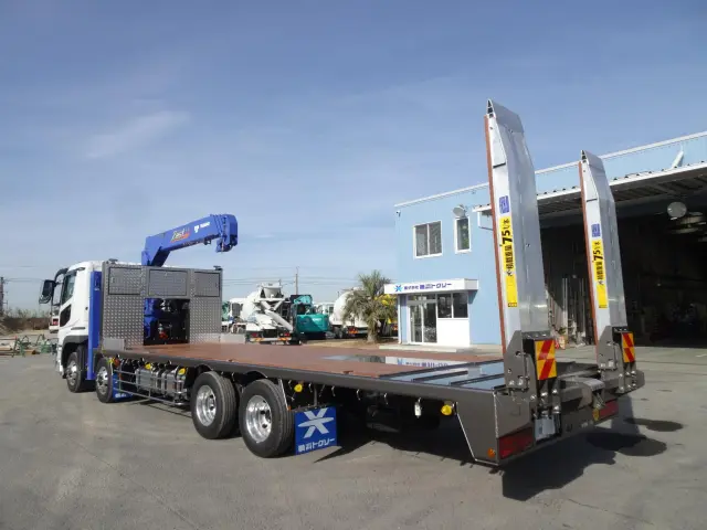 三菱 スーパーグレート 2PG-FS70HZ(8x4)の写真2