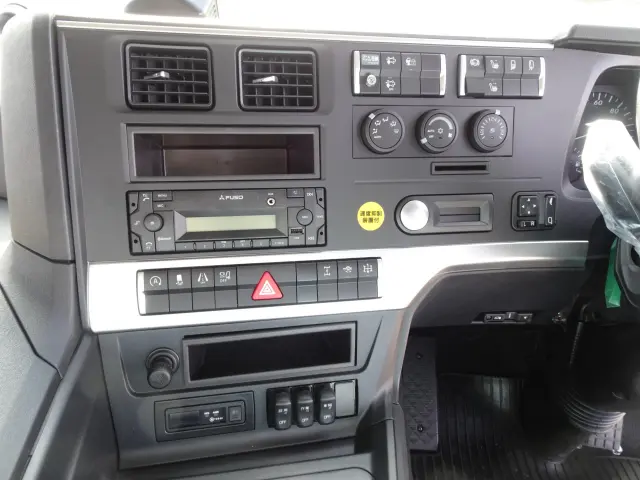 三菱 スーパーグレート 2PG-FS70HZ(8x4)の写真25