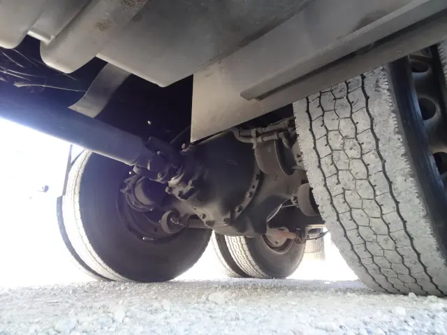 日野 プロフィア QPG-FR1APEA(6x2)の写真19