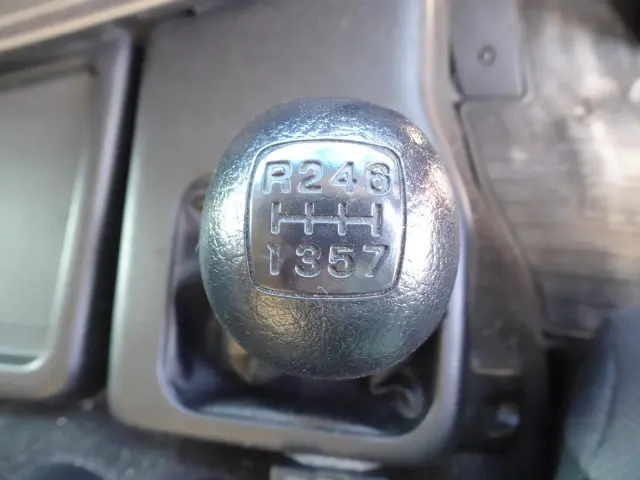 日野 プロフィア QPG-FR1APEA(6x2)の写真28