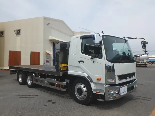 三菱 ファイター 2DG-FQ62F(6x4)の写真3