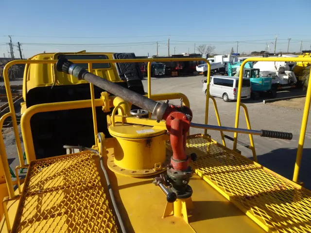 いすゞ ギガ PDG-CYZ77P8(6x4)の写真11