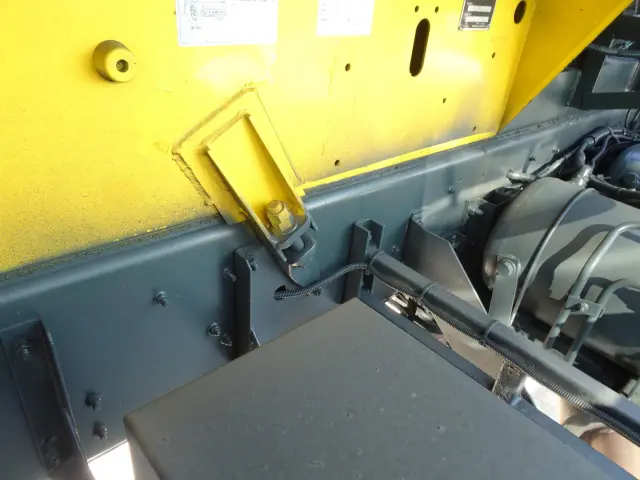 いすゞ ギガ PDG-CYZ77P8(6x4)の写真15