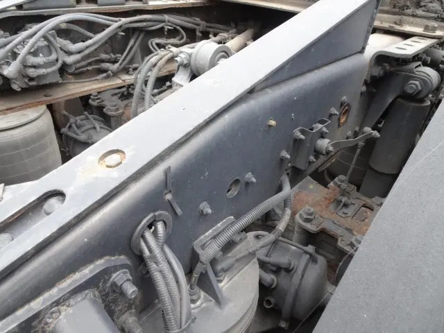 いすゞ ギガ QKG-EXD52BD(2WD)の写真13