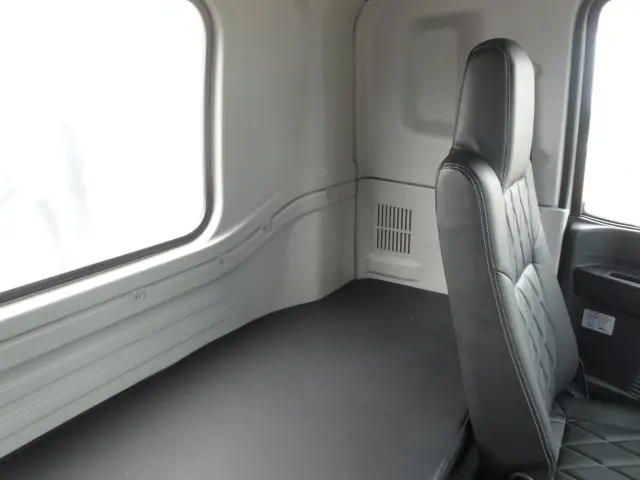 いすゞ ギガ QKG-EXD52BD(2WD)の写真21