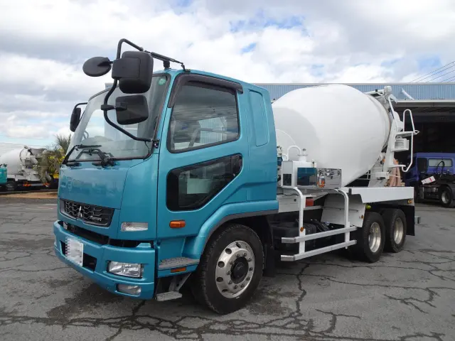 三菱 ファイター QDG-FQ62F(2WD)の写真1